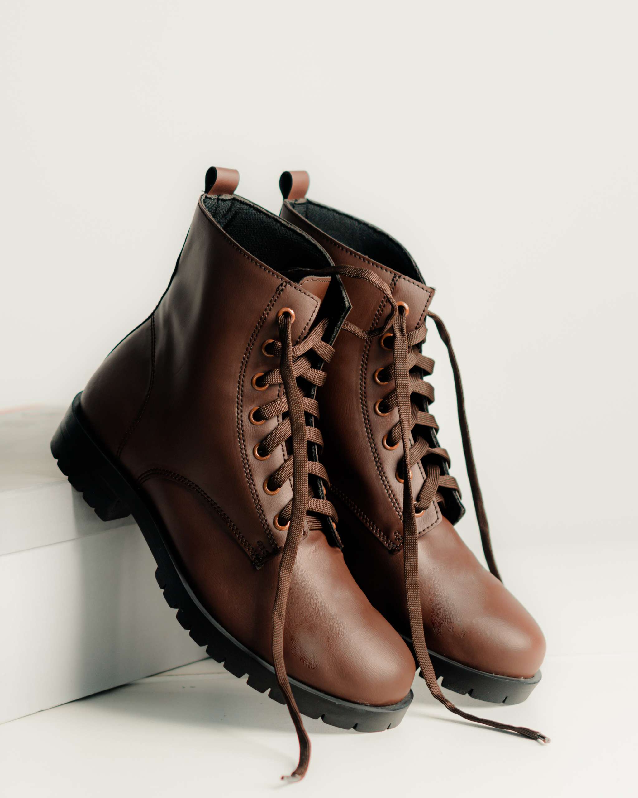 Premium Matte Leather Polacco Lace-Up Boots – Classic Brown