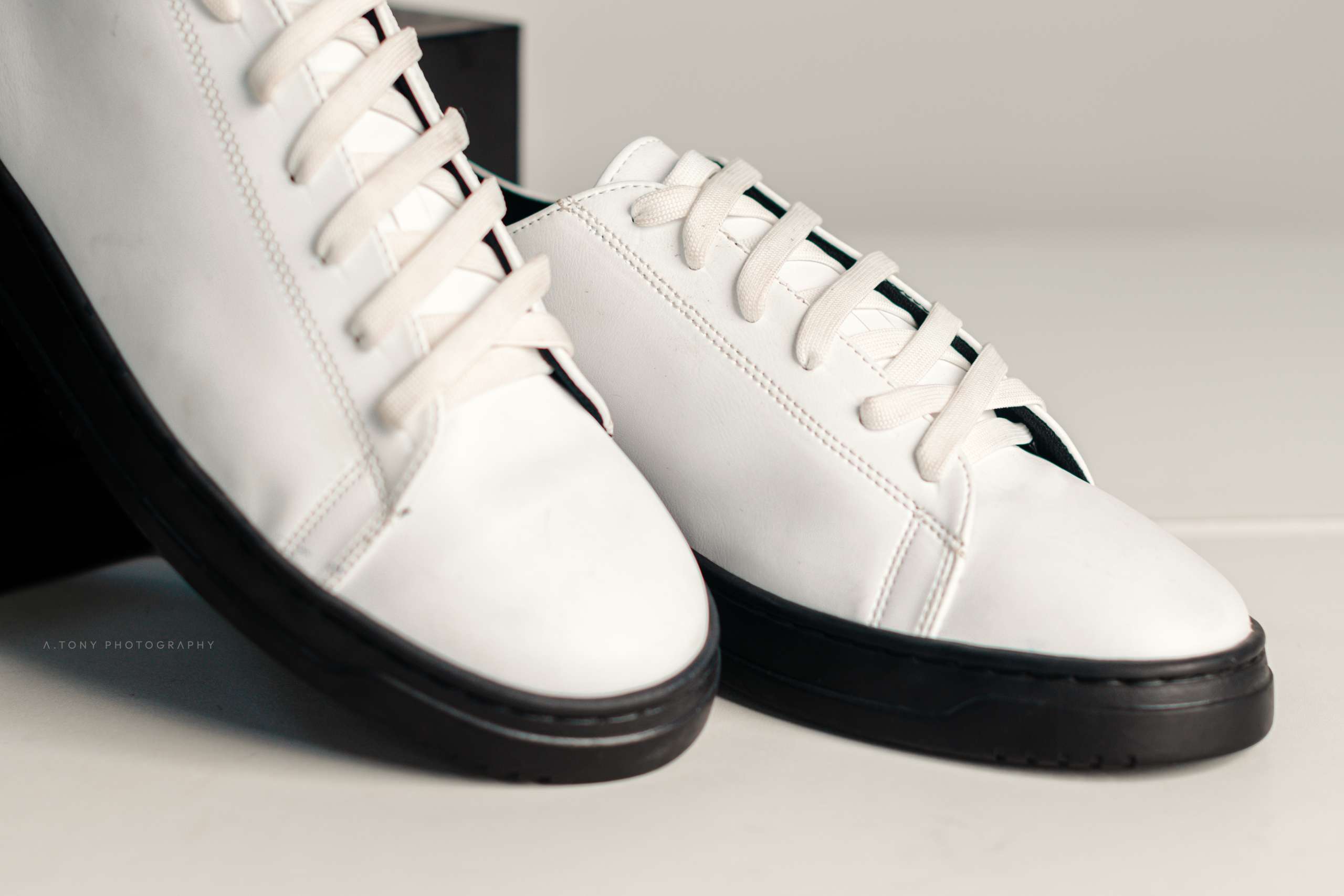 Audi Sport Minimalist Low-Top Sneakers (White) - Image 2